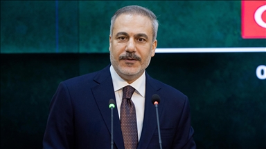 فيدان: شركات تركية ستنقب عن النفط والغاز قبالة سواحل باكستان