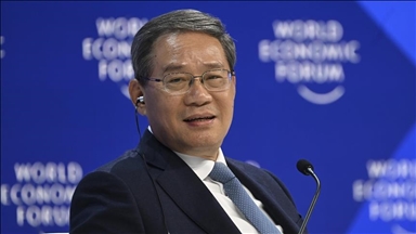 Chinese premier arrives in Cairo for official visit
