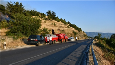 Kuzey Makedonya ile Kosova arasındaki sınır kapısı yangın nedeniyle yeniden geçişlere kapatıldı