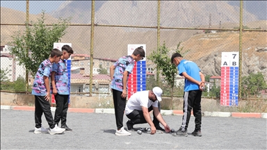 Hakkari'de bocce grup müsabakaları başladı