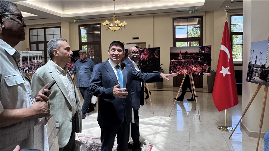 Doha Büyükelçisi Göksu, Katar'daki yerel ve uluslararası basına 15 Temmuz'u anlattı