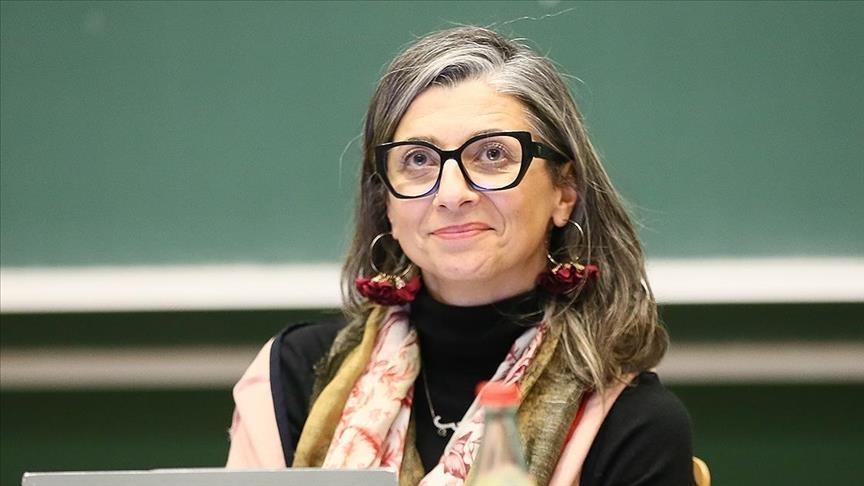 برلماني أوروبي يقترح منح ألبانيز جائزة نوبل للسلام