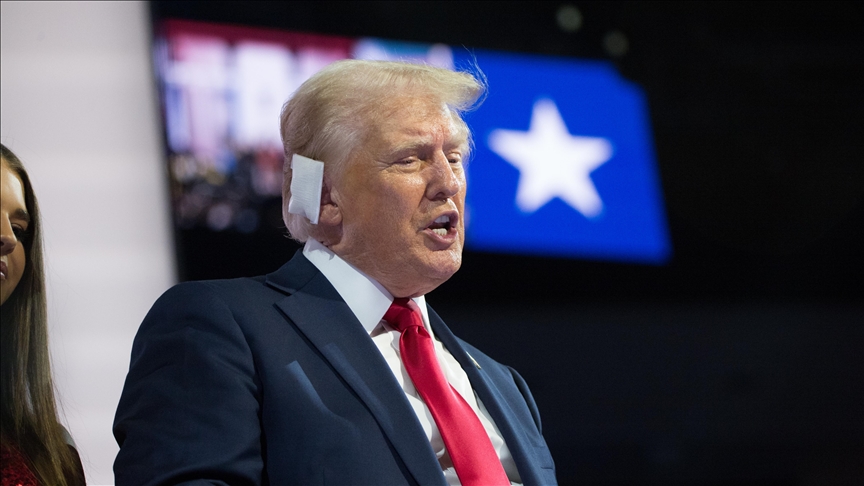 After attempt to assassinate Trump at 2024 rally, Secret Service agents were suspended, says official