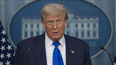 Trump'ın Liberya Devlet Başkanı'na "İngilizcen iyi" demesi sosyal medyada gündem oldu