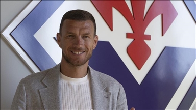 Zvanično: Edin Džeko je novi fudbaler Fiorentine