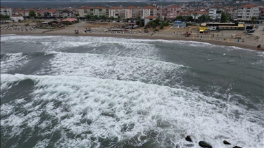 Sakarya ve Zonguldak'ta denize girişler yasaklandı