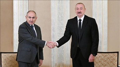 Eliyev û Paşînyan li Abu Dabiyê civiyan