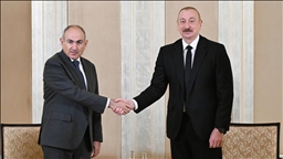 Aliyev ve Paşinyan, Abu Dabi'de bir araya geldi