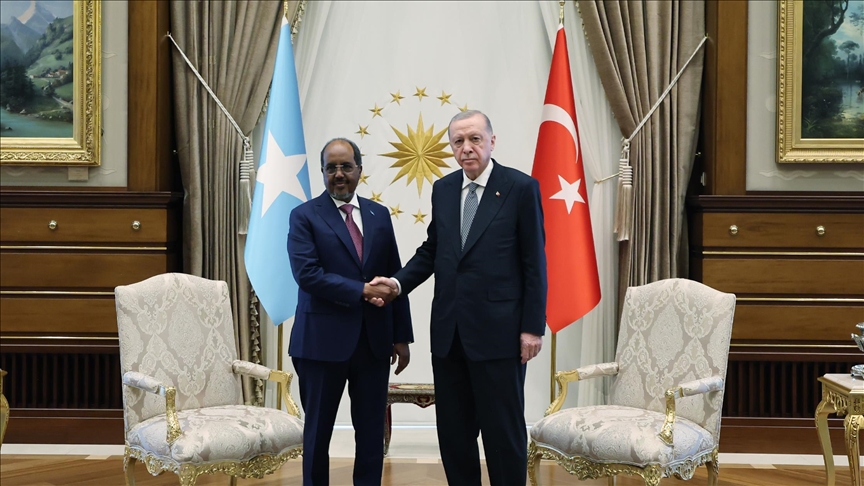 الرئيس أردوغان يستقبل نظيره الصومالي