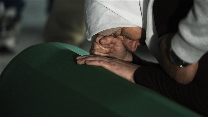 Srebrenitsa Soykırımı'nın 7 kurbanı bugün toprağa verilecek