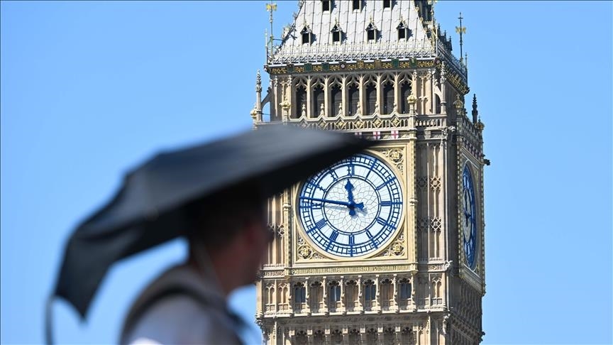 Amber heat health alert issued across southern UK amid risk of increased deaths