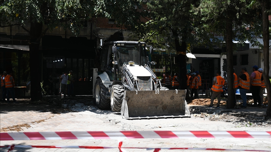 Shqipëri  vazhdon aksioni për shembjen e ndërtimeve pa leje dhe lirimin e hapësirave publike
