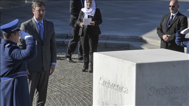 Vučić: Ponosan sam što sam 2015. otišao u Potočare