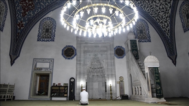 Vives condamnations après la visite de pseudo-imams en Israël
