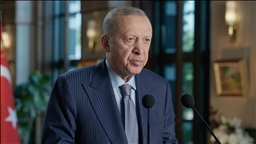 Erdogan condamne les discours niant le génocide de Srebrenitsa et glorifiant les criminels de guerre