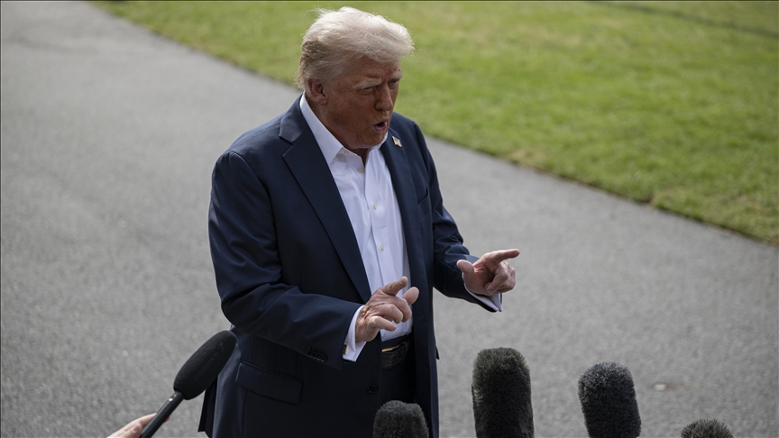 Trump, kendisini eleştiren ABD'li eski talk showcuyu vatandaşlıktan çıkarmayı düşündüğünü belirtti
