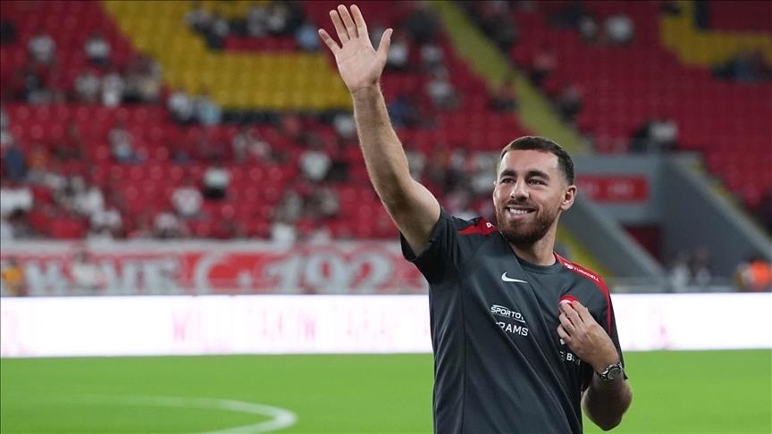 قدم.. بشيكطاش يفاوض بنفيكا البرتغالي لضم أوركون كوكتشو