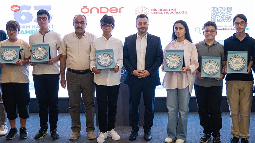 LGS sınavı birincisi imam hatipli öğrenciler ÖNDER'de buluştu