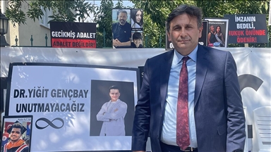 Kartalkaya'daki otel yangınında oğlunu kaybeden acılı baba, olaya ve davaya ilişkin konuştu