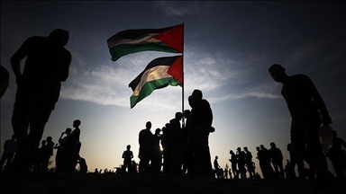 نواب بريطانيون يطالبون حكومتهم بالاعتراف بدولة فلسطين فورا