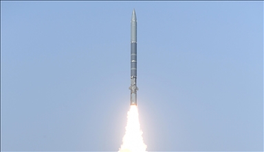 L’Inde teste un missile air-air « au-delà de la portée visuelle »
