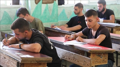 سوريا.. 344 ألف طالب يبدأون امتحانات الثانوية العامة