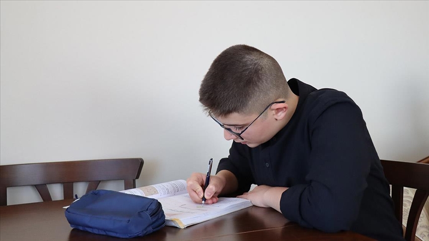 LGS sınavında tam puan alan Erzincanlı öğrencilerin hedefi mühendislik