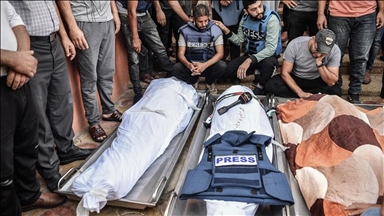 مقتل صحفي فلسطيني باستهداف إسرائيل مدينة غزة