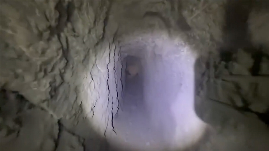 Irak'ın kuzeyinde teröristlere ait 33 odalı mağara kullanılamaz hale getirildi