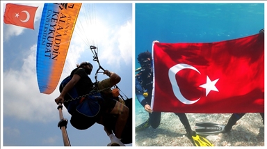 Antalya'da öğrenciler gökyüzünde ve sualtında gerçekleşen etkinliklerle 15 Temmuz şehitlerini andı
