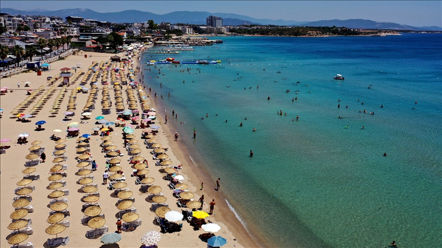 Turqi, 39 flamuj blu valëviten në plazhet e rretheve Kuşadası dhe Didim