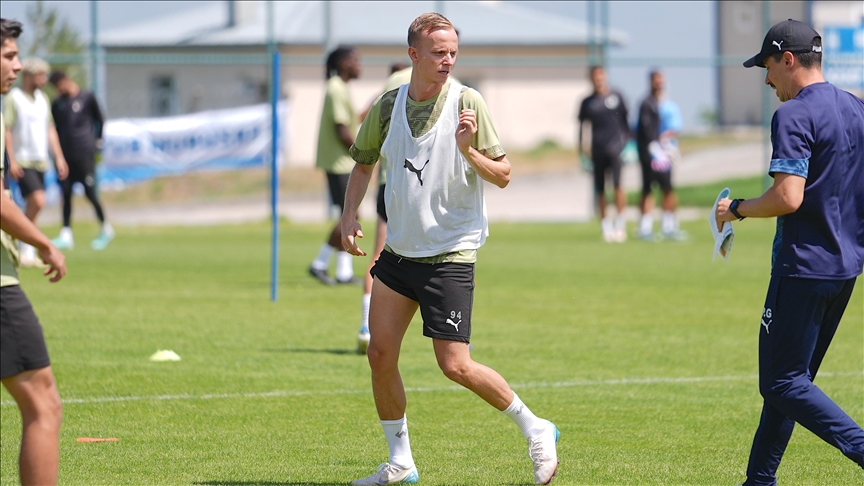 Futbollisti kosovar i klubit turk të futbollit, Hadergjonaj synon sezonin më të mirë të karrierës së tij
