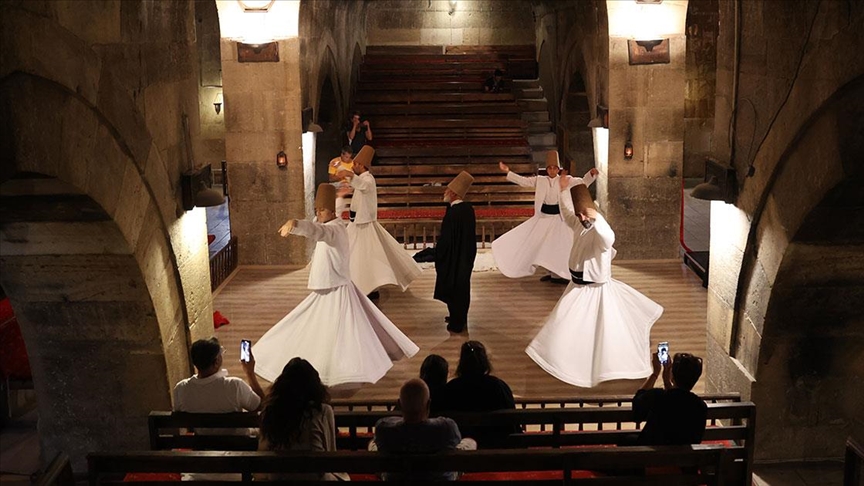 Kapadokya'da tarih ve tasavvuf 8 asırlık kervansarayda buluşuyor