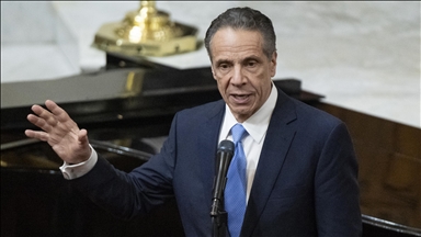 New York belediye başkanlığı ön seçimini kaybeden Cuomo, yarışı bağımsız aday olarak sürdürecek
