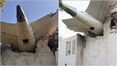 Hindistan'daki kazanın ardından hava yolu şirketleri Boeing uçaklarının yakıt anahtarlarını denetliyor