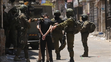 الجيش الإسرائيلي يعتقل 35 فلسطينيا في الضفة
