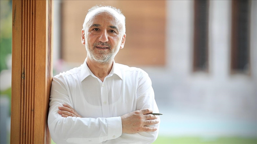 Yazar Muammer Karadeniz, Anadolu'nun kültürel zenginliğini efsanelerle anlatıyor