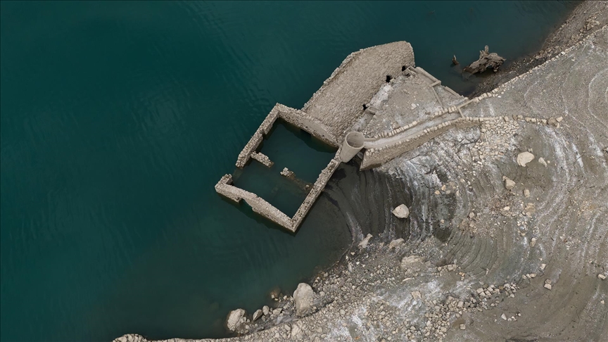 Atina'da, iklim değişikliği nedeniyle kenti besleyen su kaynakları azaldı