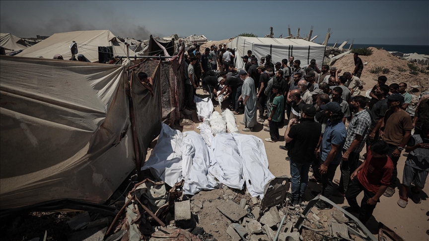 بينهم أطفال.. إسرائيل تقتل 38 فلسطينيا بغزة منذ فجر الأربعاء