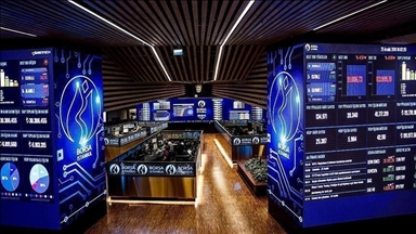 Turkish stock exchange begins midweek down