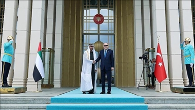 Türkiye's President Erdogan welcomes counterpart from United Arab Emirates