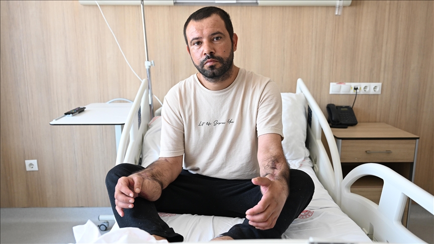 Elektrik akımına kapılan işçi, doku nakliyle hayata tutundu