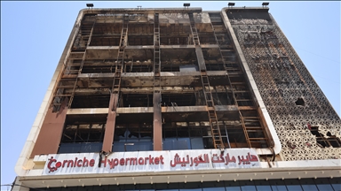 Irak’ın Kut şehrinde bir alışveriş merkezinde çıkan yangında 61 kişi hayatını kaybetti