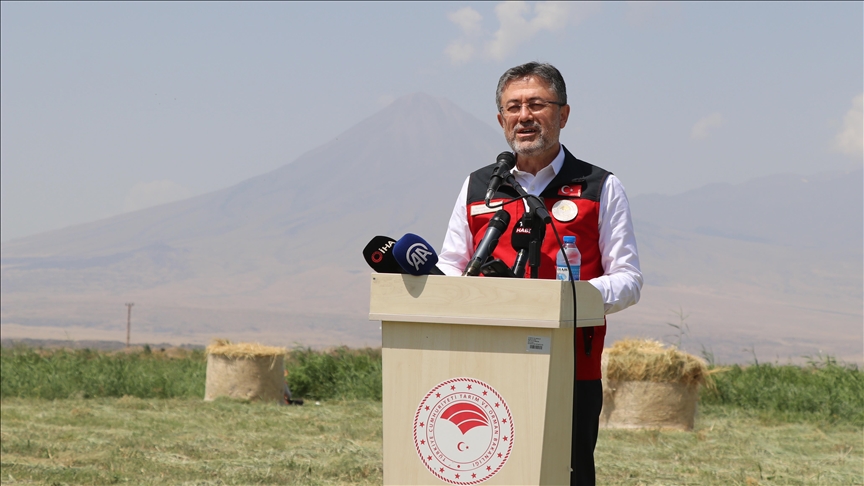 Bakan Yumaklı: Kırsalda Bereket Hayvancılığa Destek Projesi ile üreticilerimiz hayvan başına destek alacak
