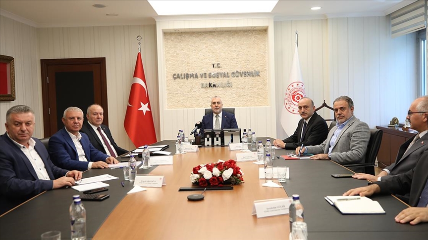 Bakan Işıkhan: İşçilerimize birinci 6 ay için yüzde 24 zam oranını teklif ediyoruz