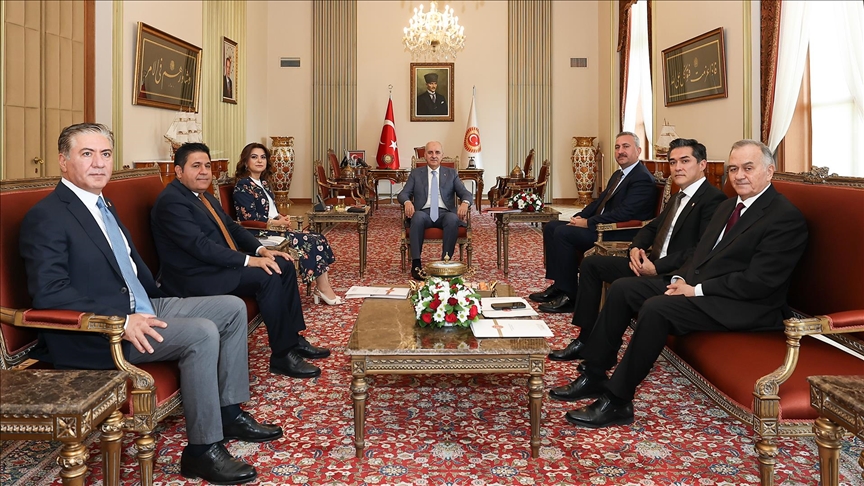 TBMM Başkanı Kurtulmuş, Meclis'te siyasi partilerin temsilcilerini kabul etti