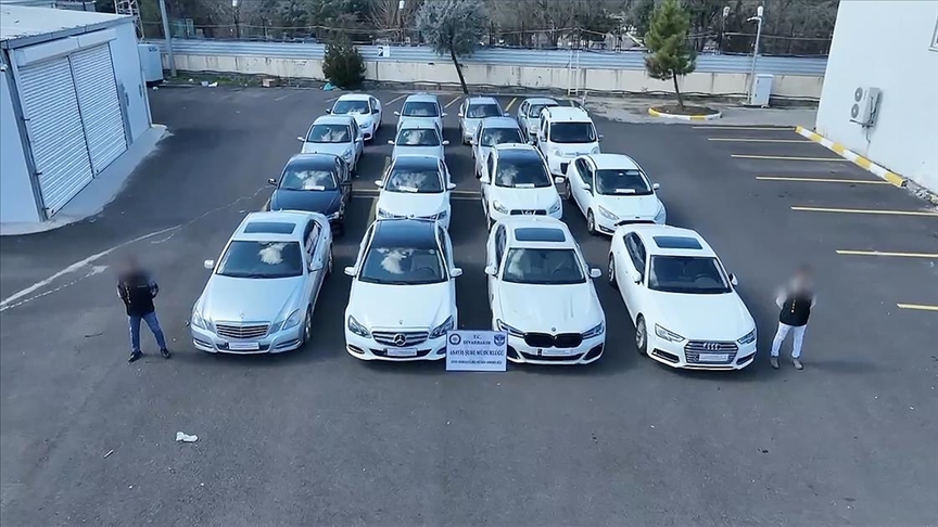 Ağır hasarlı araçları usulsüz "change" yapan sanıklara 225 yıla kadar hapis istemi