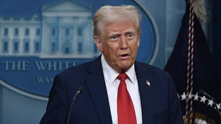 Трамп опроверг обвинения в отправке поздравительного письма Эпштейну