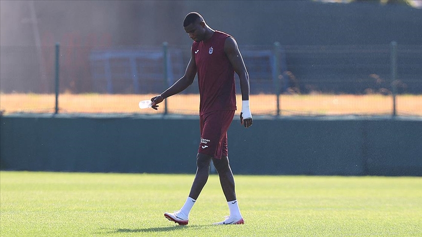 Trabzonsporlu futbolcu Onuachu'nun ayak bileğinde ödem ve yaralanma tespit edildi