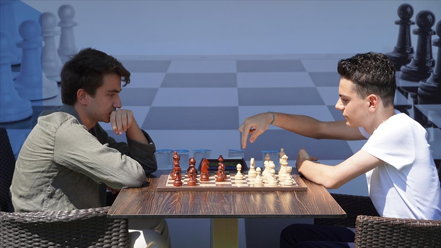 BAYEGAN, "Satrançla Düşün, Stratejiyle Kazan" temalı buluşma düzenledi